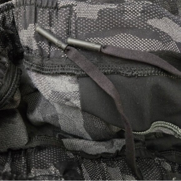 Lululemon Surge Short 6" Variegated Mesh Camo Black - Picture 8 of 10